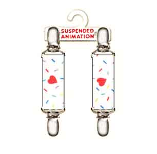 Mitten clips with hearts and dashes design